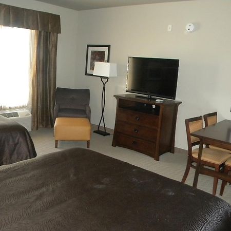 Teddy'S Residential Suites Watford City Bagian luar foto