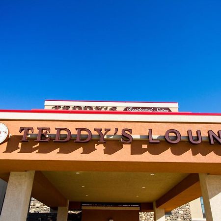 Teddy'S Residential Suites Watford City Bagian luar foto